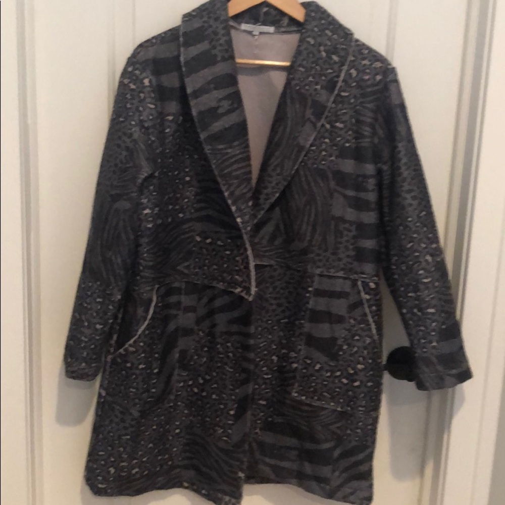 Animal print coat -black and medium/light green